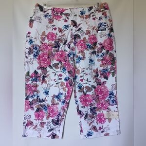St. Johns Bay Womens Capri Floral Print Size 14 Color White/Pink/Blue